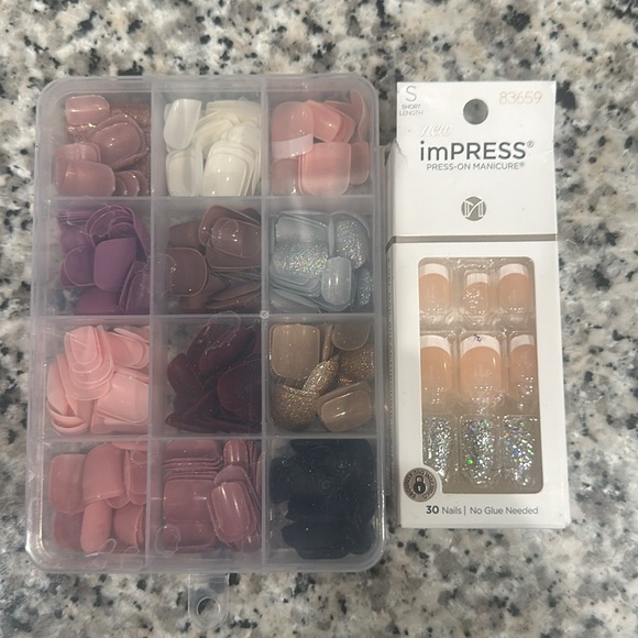 Glue on nails assortment - Picture 4 of 5